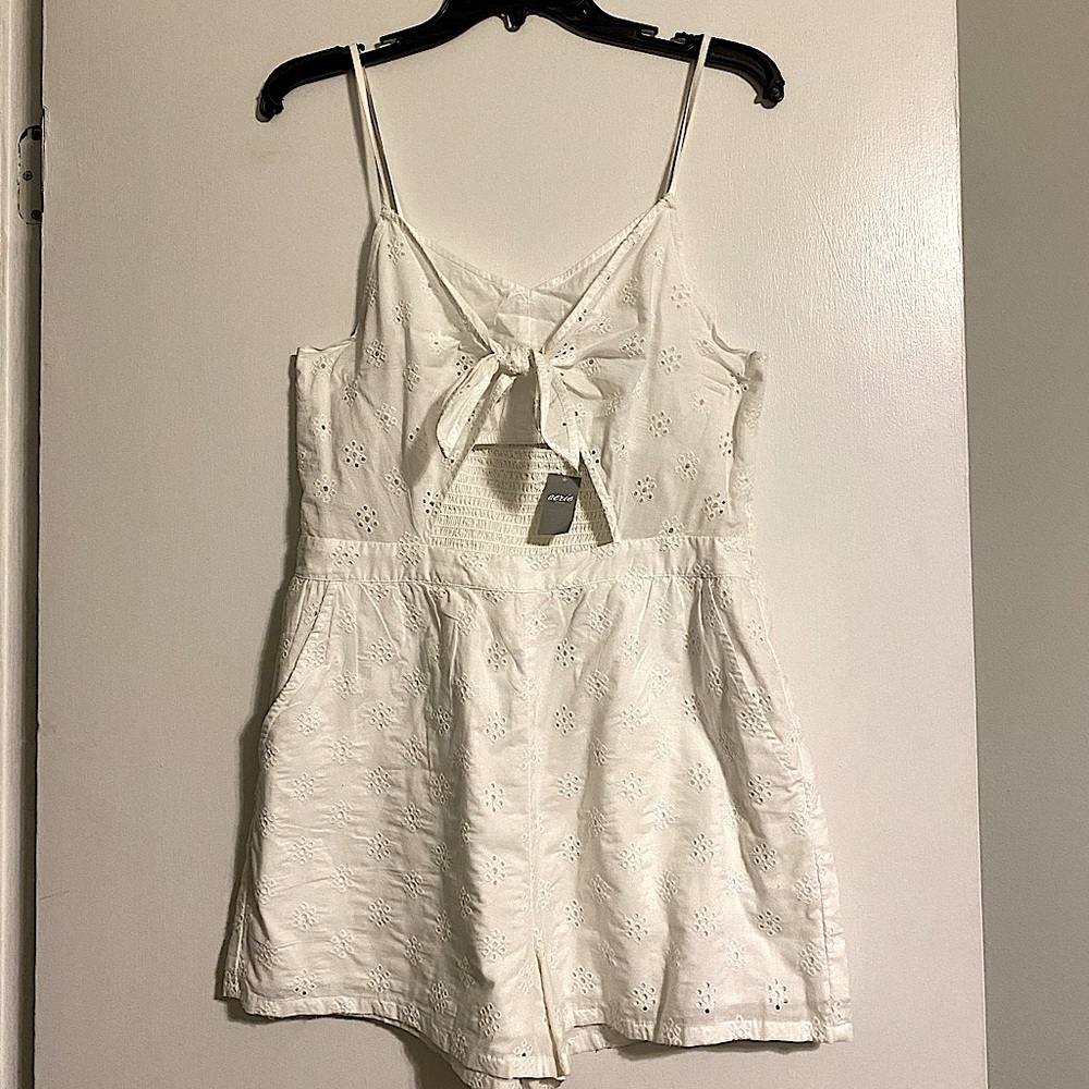 New with tags American Eagle Romper